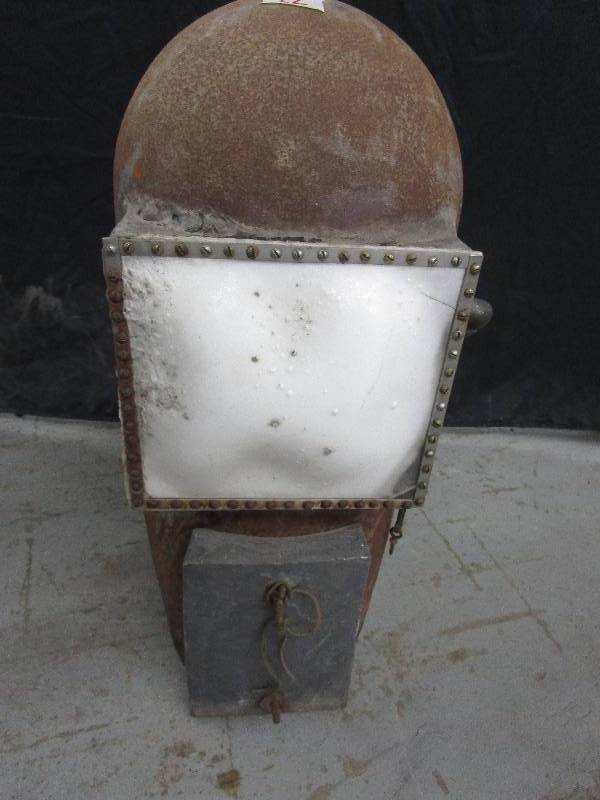 lot 73 image: Old Deep Sea Diving Helmet Heavy