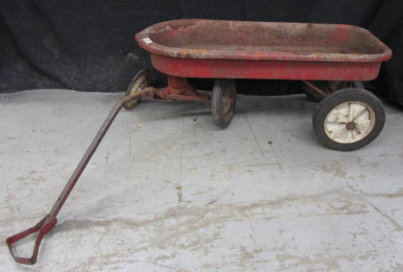 lot 84 image: Old Wagon