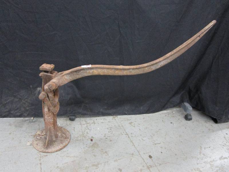 lot 85 image: Old Large Jack