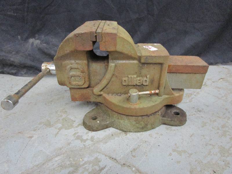lot 92 image: Allied Vice