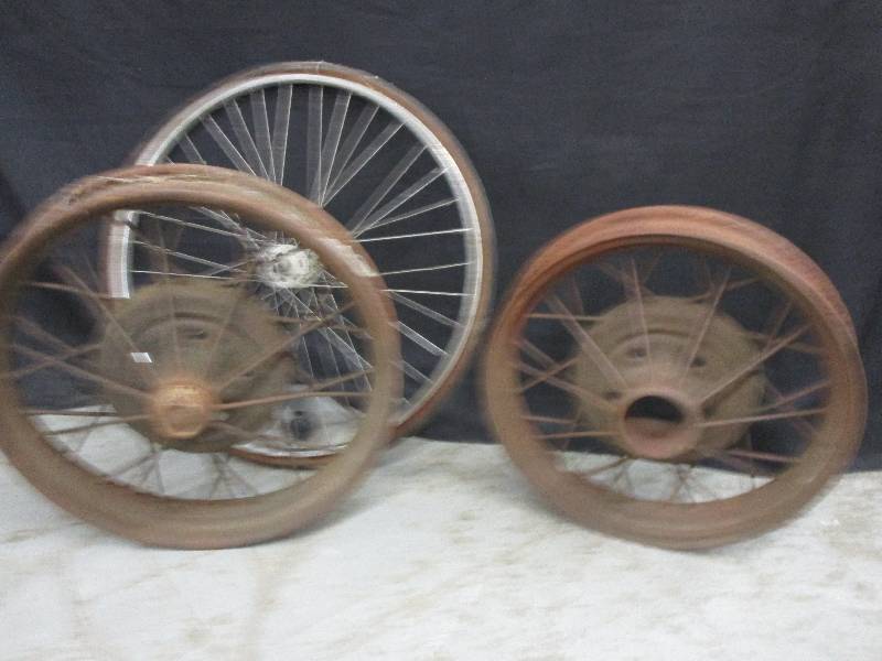 lot 99 image: Old Wheels