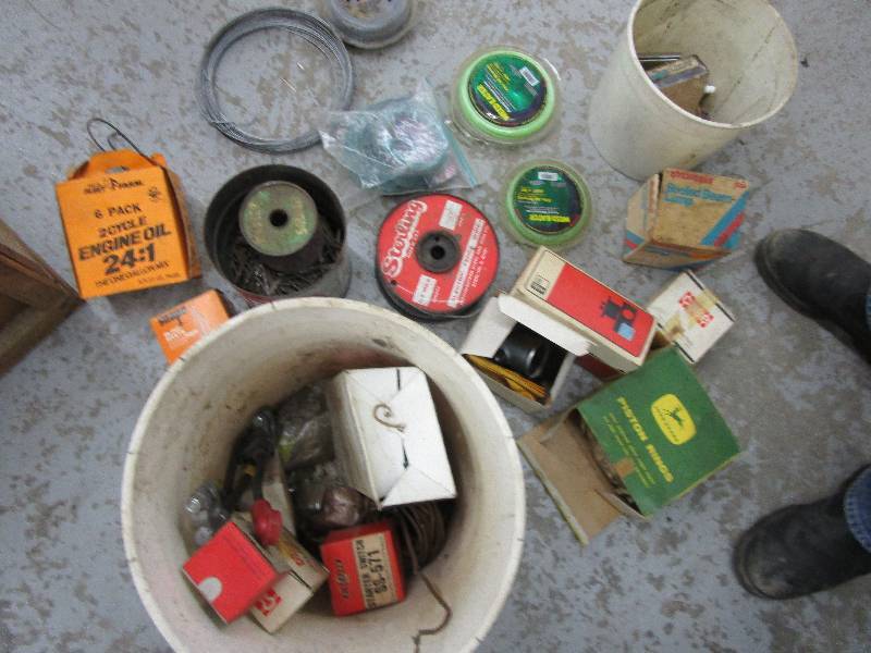 lot 136 image: Various Auto Parts & Wire