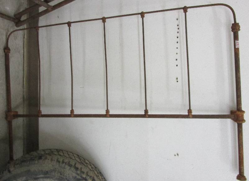 lot 147 image: Wrought Iron Foot Board