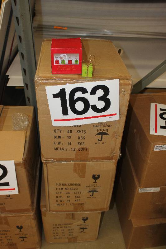 lot 163 image: 576 Gift Box CardPhoto Holders