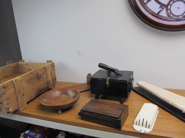 lot 28 image: Lot of Vintage PrimitiveWood Items
