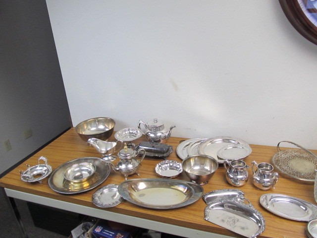 lot 39 image: Large Lot of Vintage & Antique Silver Plated Serving Pieces