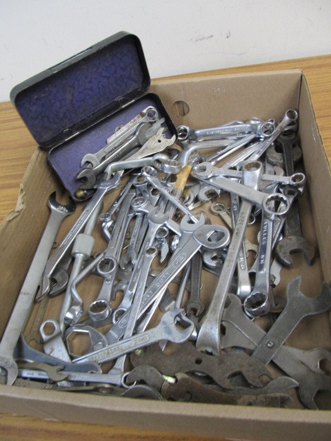 lot 46 image: Large Lot of Assorted Vintage & Newer Wrenches
