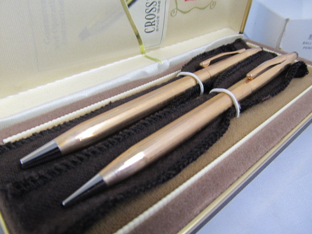 lot 53 image: Vintage CROSS 14K Gold Filled Pen & Pencil Set