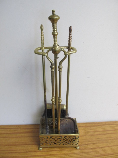 lot 78 image: Vintage Brass Fireplace Tool Set wStand