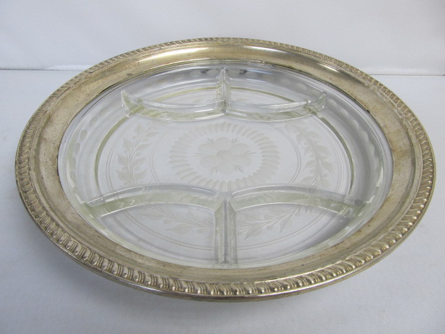 lot 87 image: Antique Signed Wallace Sterling Silver & Etched Glass Serving Tray