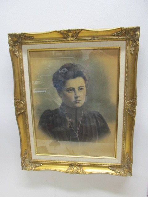 lot 96 image: Framed Antique Portrait Photo