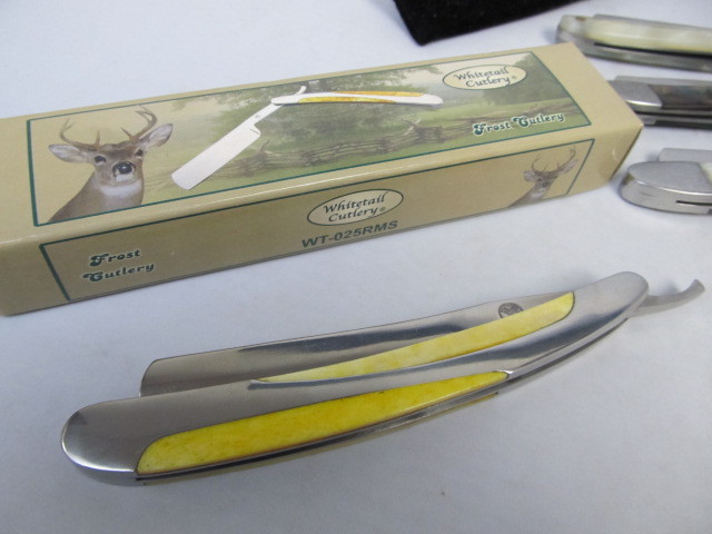 lot 131 image: 4 MINT NEW Strait Razors