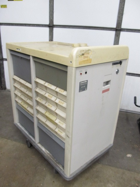 lot 169 image: Rolling Medical SupplyTool Cart
