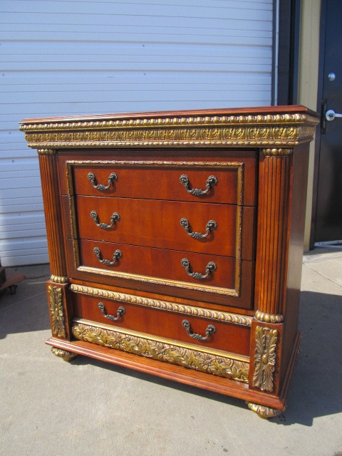lot 2 image: NICE High End Dresser Chest of Drawers