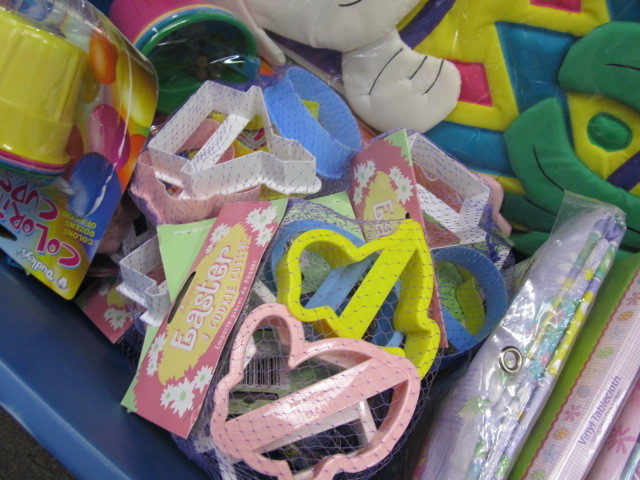 lot 168 image: Large Lot of Brand New EASTER ITEMS