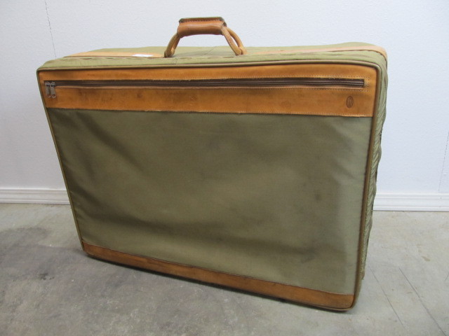 lot 8 image: Hartman Vintage Suitcase