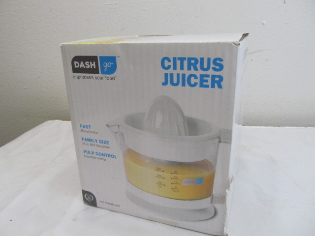 lot 11 image: NEW Dash go Citrus Electric Juicer