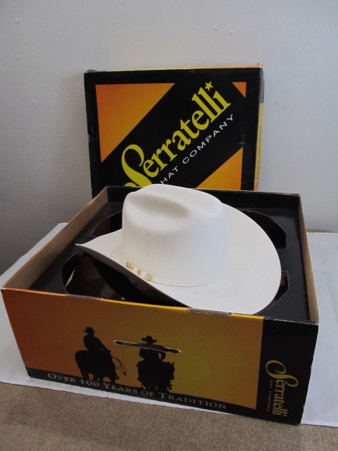 lot 20 image: NEW SERRATELLI Cowboy Hat (some spotting on hat)