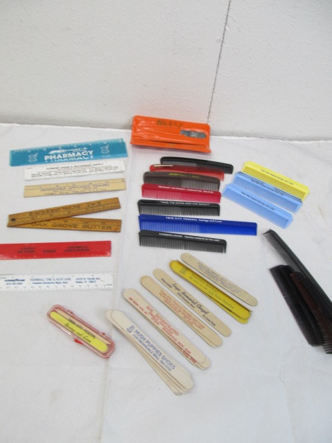 lot 83 image: Lot of Misc Vintage Items -Pocket Comes, Rulers, Emery Boards, etc.