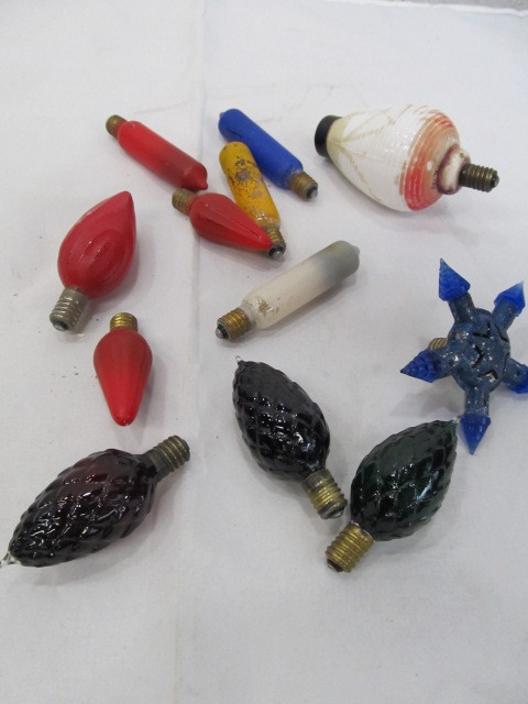 lot 87 image: Vintage Christmas Bulbs