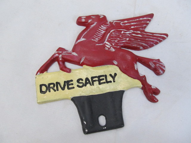 lot 109 image: Mobil Pegasus License Topper