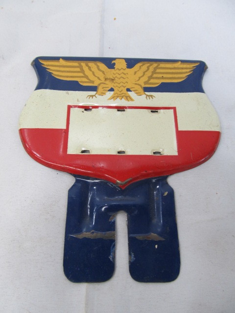 lot 110 image: Vintage License Topper