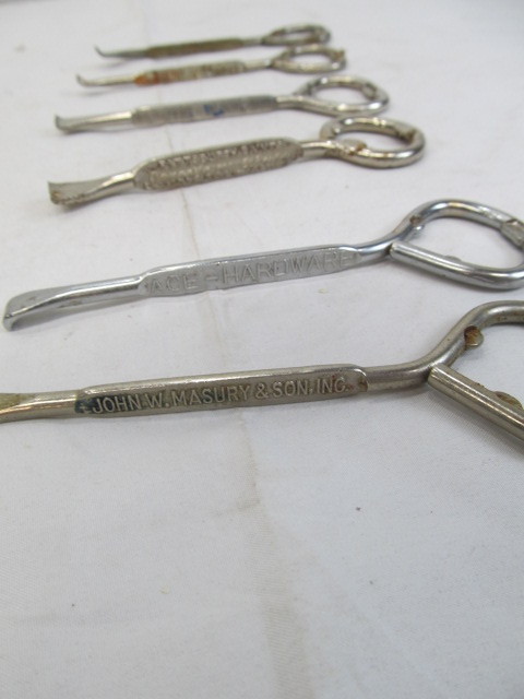 lot 125 image: Lot of Vintage Advertising Bottle Openers- Ace Hardware, Gilt-Edge, etc
