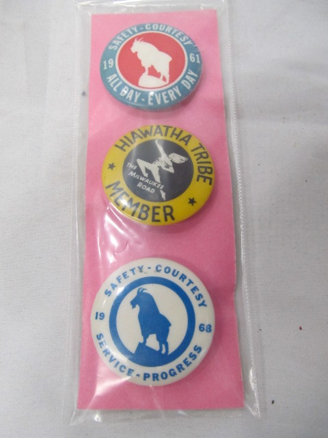 lot 129 image: 19611968 Railroad Safety Pins
