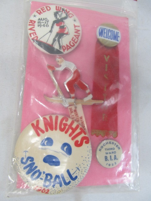 lot 138 image: 1946, 1923, 1962 Festival Pinbacks