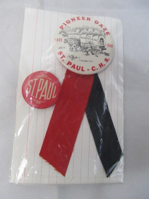 lot 141 image: 1949 St Paul Central High School Pioneer Days Pinback