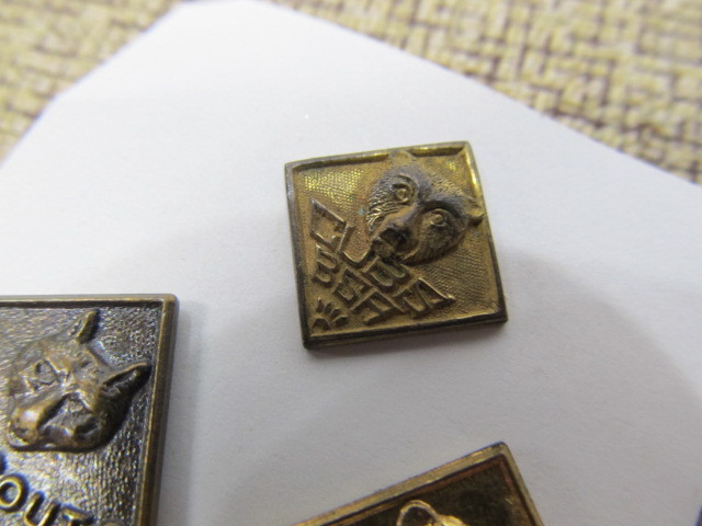 lot 152 image: Cub Scout & Yellowstone Trail Badges