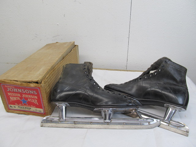 lot 171 image: Early Vintage Nester Johnson Mens Racer Skates
