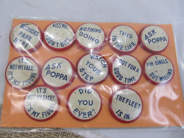 lot 184 image: Lot of Vintage Pinbacks w Smarty Pants Sayings #3