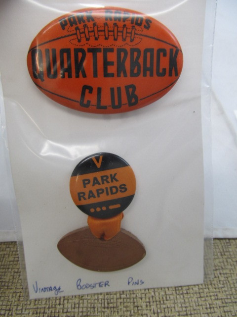 lot 188 image: 2 Vintage Booster Pinbacks