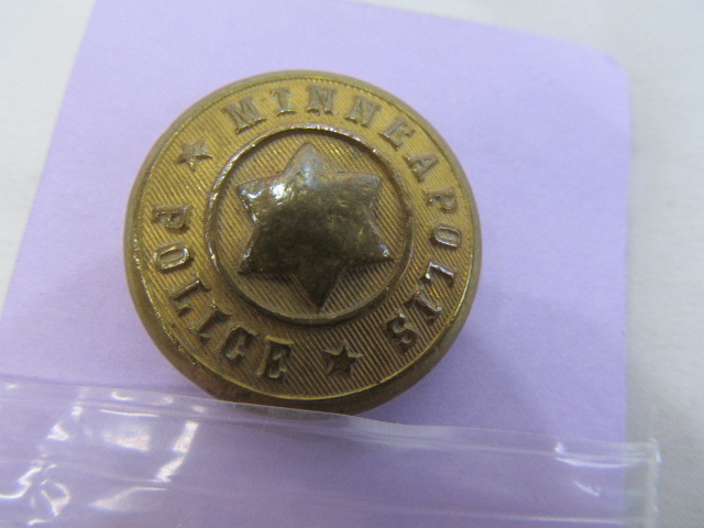 lot 207 image: Brass Minneapolis Police Button
