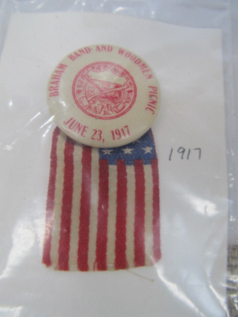 lot 210 image: 1917 Braham Picnic Pinback