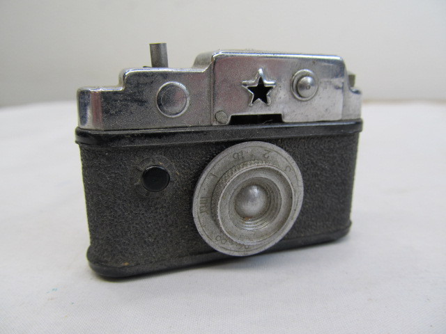 lot 242 image: Vintage Camera Cigarette Lighter