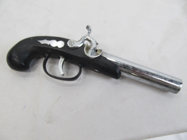 lot 248 image: Derringer Lighter