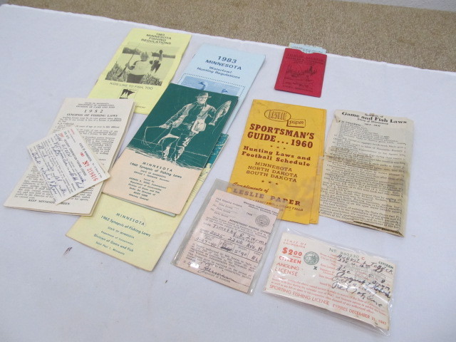 lot 262 image: Lot of Assorted Vintage Sportsman Hunting & Fishing Ephemera 1915-1983