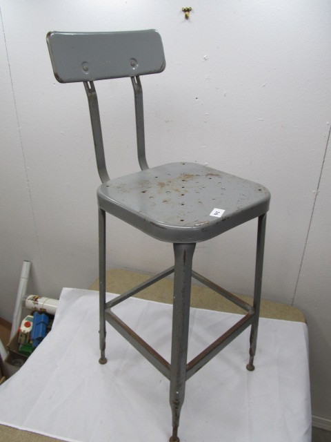 lot 302 image: Vintage Lyon Industrial Stool