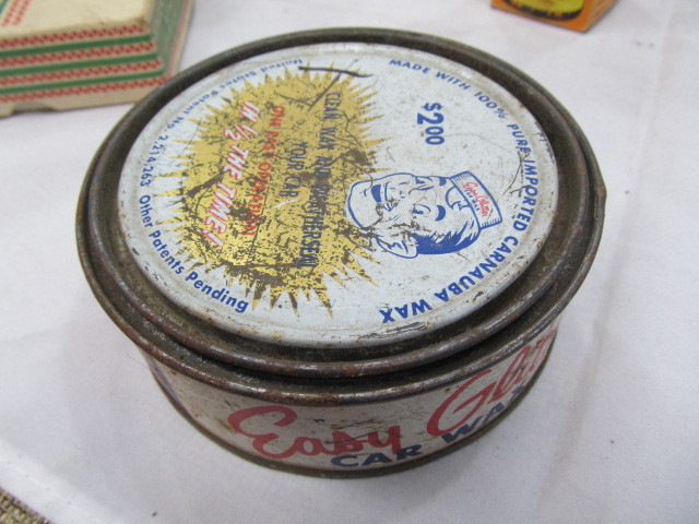 lot 338 image: Large Lot of Vintage Advertising Tins Cans