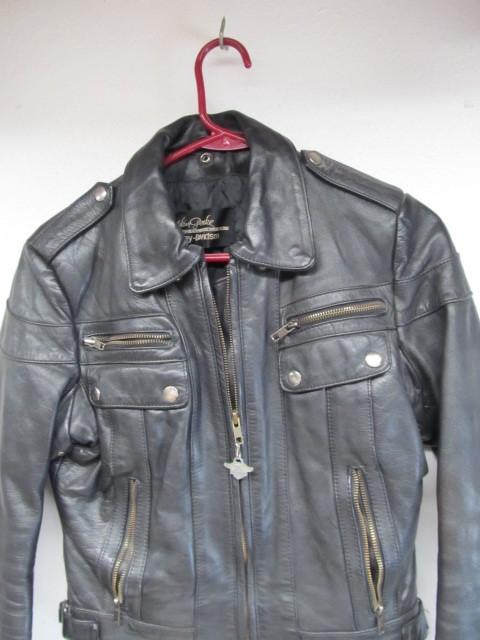 lot 343 image: HARLEY DAVIDSON Leather Jacket- Size 34