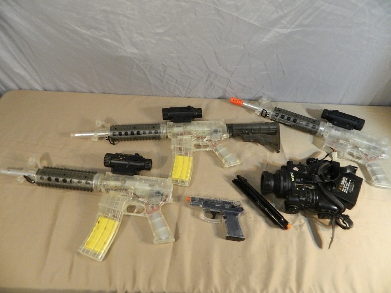 lot 15 image: Air Soft Guns and More