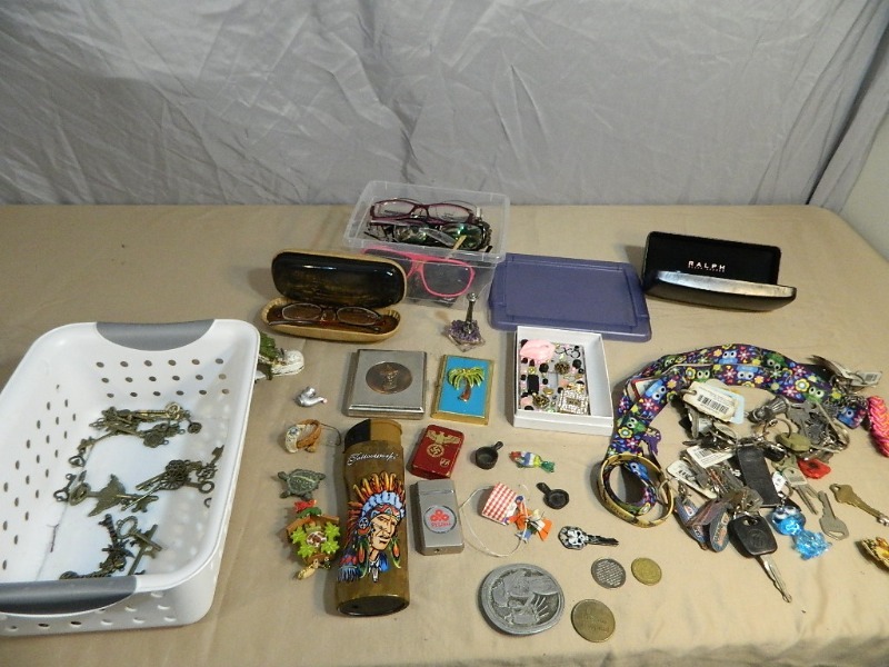 lot 31 image: Keys, Lighters, Glasses, More