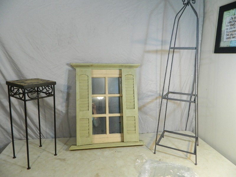 lot 84 image: Home Interiors Shuttered Mirror and More