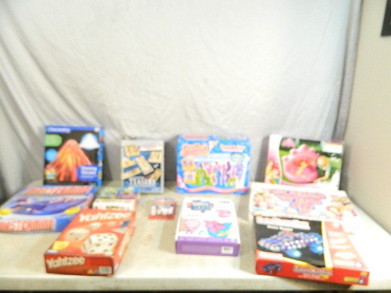 lot 111 image: Discover Kits and Games