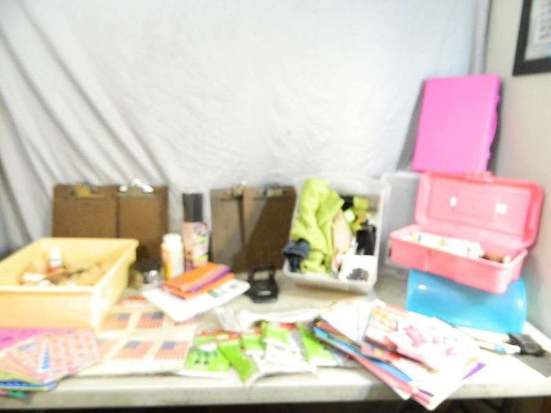lot 123 image: Craft Items