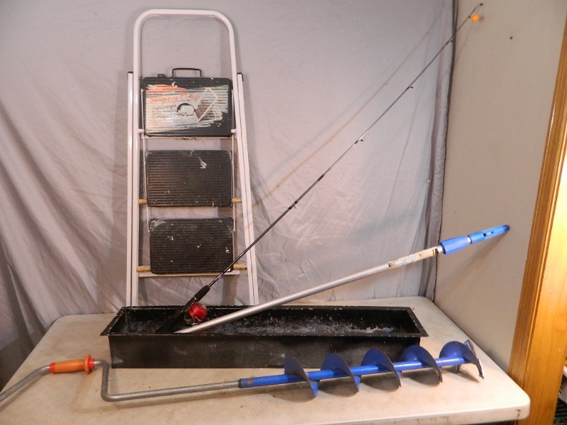 lot 72 image: Step Stool, Ice Auger, Etc