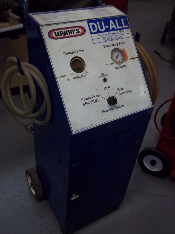 lot 7 image: Automotive Coolant Flush Machine