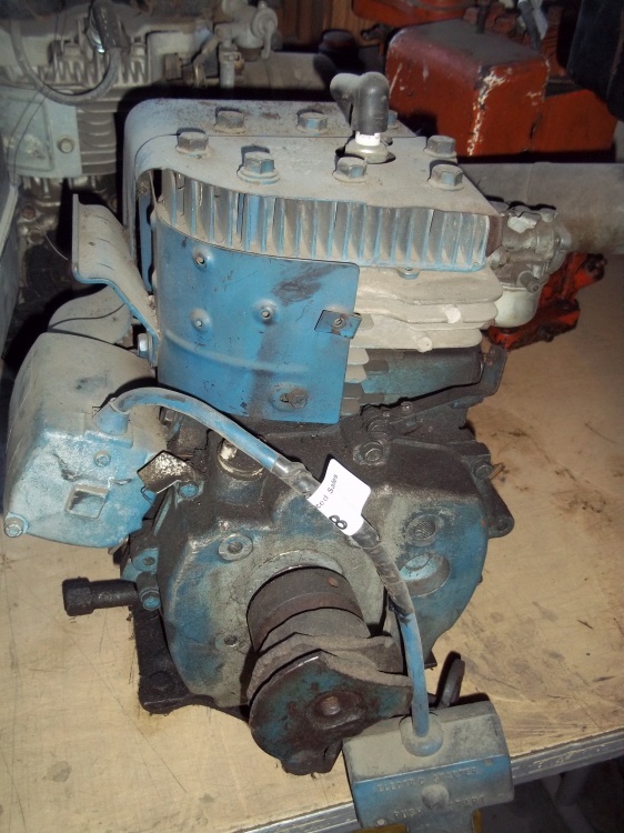 lot 28 image:  HP TEC Horizontal Shaft Motor Electric Start